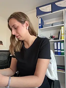 Hii Lolla online show from 29, 4, 2026