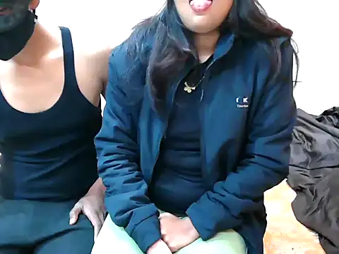 Snapshot of Queen_savi chatting on 2, 1, 2025 Queen savi online show from 2, 1, 2025