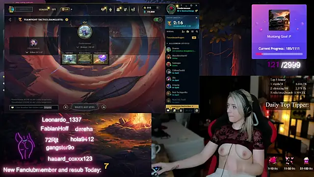 Snapshot of Lisaonthemoon chatting on 25, 1, 2025 Lisaonthemoon online show from 25, 1, 2025