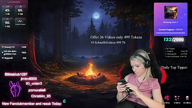 Snapshot of Lisaonthemoon chatting on 26, 1, 2025 Lisaonthemoon online show from 26, 1, 2025