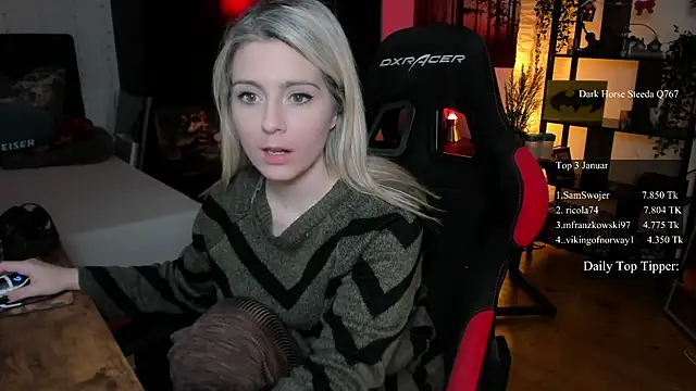 Snapshot of Lisaonthemoon chatting on 30, 1, 2025 Lisaonthemoon online show from 30, 1, 2025