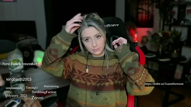 Snapshot of Lisaonthemoon chatting on 9, 3, 2025 Lisaonthemoon online show from 9, 3, 2025