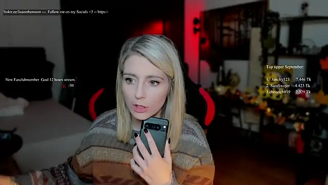 Snapshot of Lisaonthemoon chatting on 24, 9, 2025 Lisaonthemoon online show from 24, 9, 2025