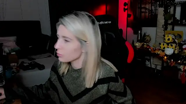 Snapshot of Lisaonthemoon chatting on 30, 9, 2025 Lisaonthemoon online show from 30, 9, 2025