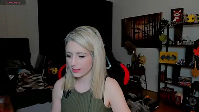 Snapshot of Lisaonthemoon chatting on 1, 11, 2025 Lisaonthemoon online show from 1, 11, 2025