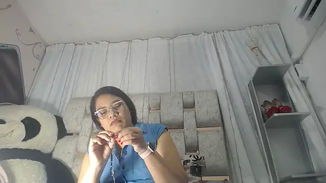 Snapshot of KEYRA-MILLER- chatting on 23, 2, 2026 KEYRA-MILLER- online show from 23, 2, 2026