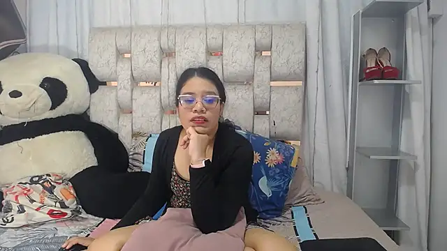 Snapshot of KEYRA-MILLER- chatting on 26, 2, 2026 KEYRA-MILLER- online show from 26, 2, 2026