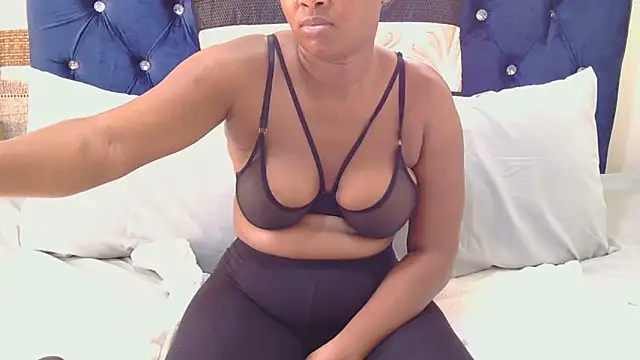 Bootycurvy2 online show from 27, 3, 2026