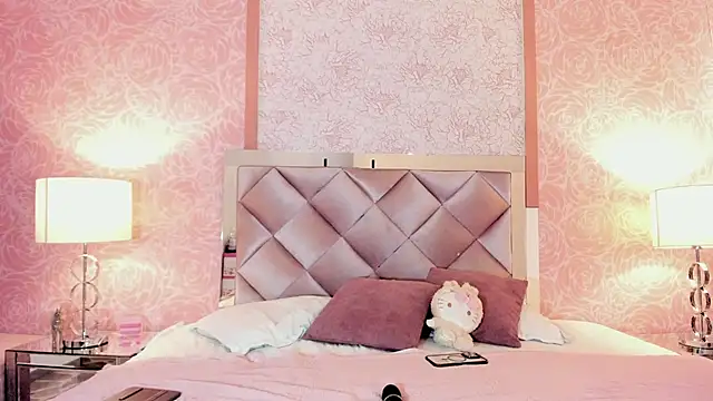 Lezy  online show from 31, 10, 2025