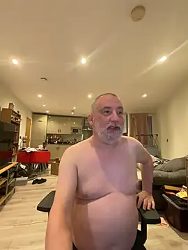 Snapshot of LondonTeffy chatting on 26, 5, 2026 LondonTeffy online show from 26, 5, 2026