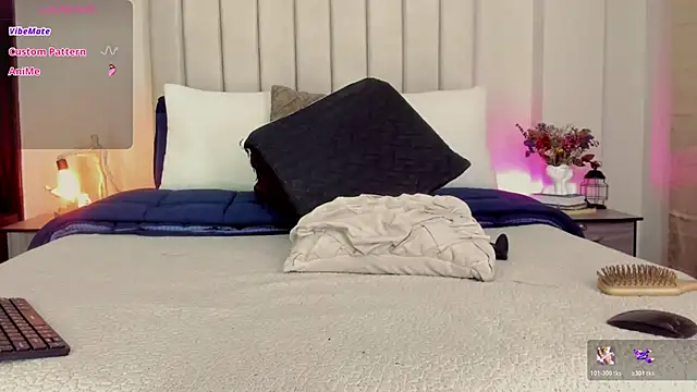 romina-brunette online show from 4, 12, 2025