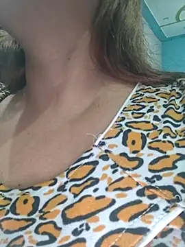 Snapshot of Dianaa9 chatting on 7, 10, 2025 Dianaa9 online show from 7, 10, 2025