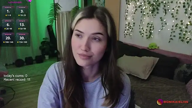 monikavenom online show from 5, 10, 2025