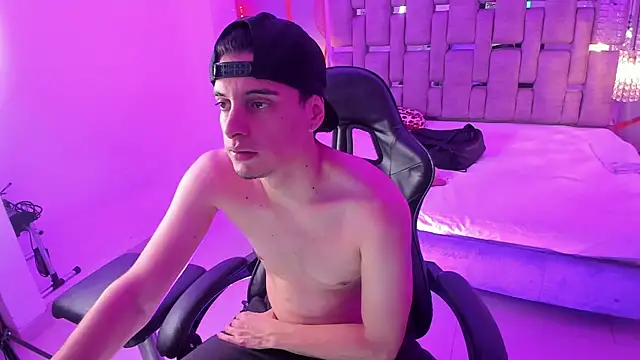 Snapshot of Maximo__ chatting on 18, 11, 2025 Maximo online show from 18, 11, 2025