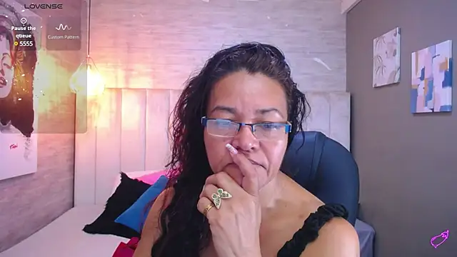 Snapshot of MaturePure chatting on 8, 1, 2025 MaturePure online show from 8, 1, 2025