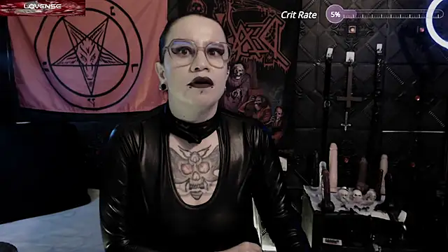Snapshot of Evil_Queen_666 chatting on 30, 1, 2025 Evil Queen 666 online show from 30, 1, 2025