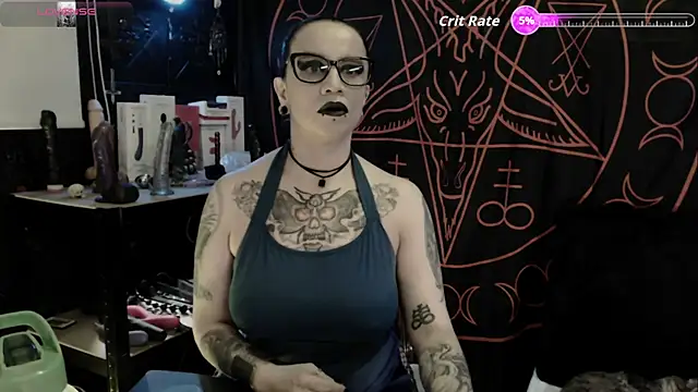 Evil Queen 666 online show from 23, 10, 2025