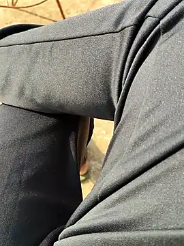 Snapshot of Brown_Munda047 chatting on 6, 1, 2026 Brown Munda047 online show from 6, 1, 2026