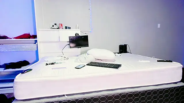 Snapshot of THICKwithDICKK chatting on 22, 3, 2025 THICKwithDICKK online show from 22, 3, 2025