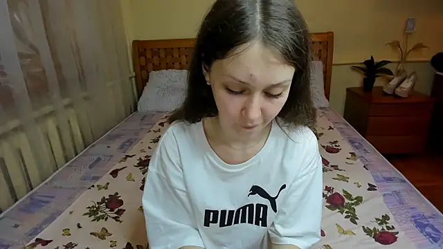 Snapshot of AfinaCutie chatting on 22, 10, 2025 AfinaCutie online show from 22, 10, 2025