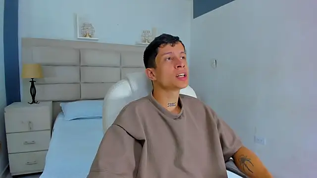 AgarEvans online show from 25, 11, 2025