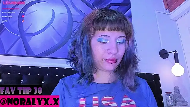 Snapshot of hey_noraly chatting on 5, 7, 2026 hey noraly online show from 5, 7, 2026