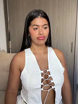 MelissaWaltton online show from 26, 11, 2025