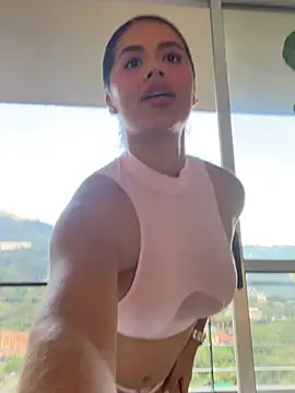 MelissaWaltton online show from 15, 4, 2026