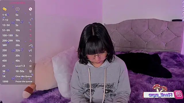 arysUwU online show from 10, 9, 2025