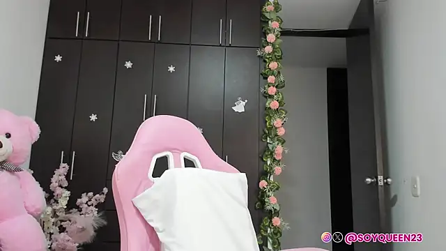 Snapshot of Soyqueen chatting on 21, 9, 2025 Soyqueen online show from 21, 9, 2025