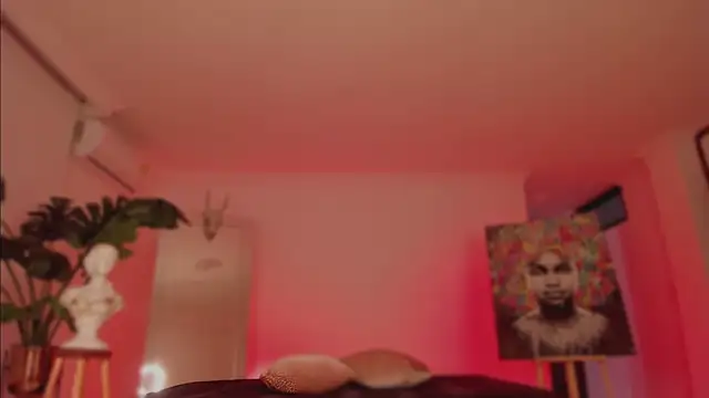 Taylor  foxxx online show from 29, 1, 2025