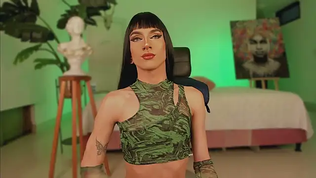 Taylor  foxxx online show from 1, 2, 2025