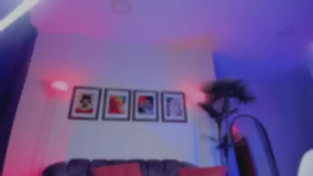 Taylor  foxxx online show from 11, 9, 2025