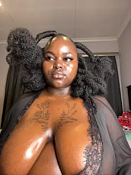 Snapshot of Honeycoco0211 chatting on 5, 6, 2026 Honeycoco0211 online show from 5, 6, 2026