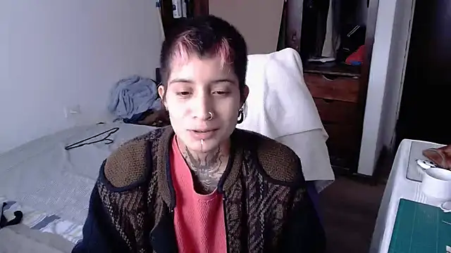 Snapshot of _Apola_77 chatting on 4, 10, 2025 Apola 77 online show from 4, 10, 2025