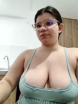 Danzel1105 online show from 9, 1, 2025