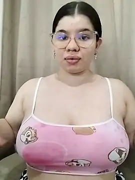 Snapshot of Danzel1105 chatting on 1, 3, 2026 Danzel1105 online show from 1, 3, 2026