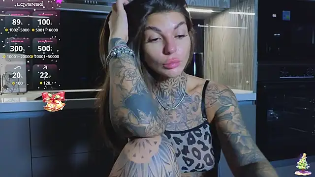 Snapshot of tattooedBabyy chatting on 9, 1, 2025 tattooedBabyy online show from 9, 1, 2025