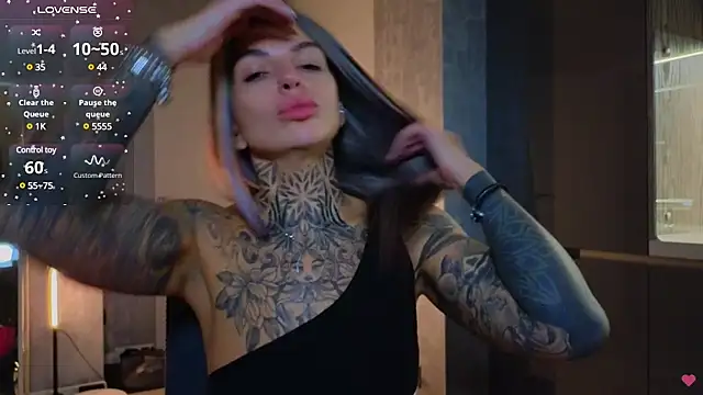 Snapshot of tattooedBabyy chatting on 18, 2, 2025 tattooedBabyy online show from 18, 2, 2025