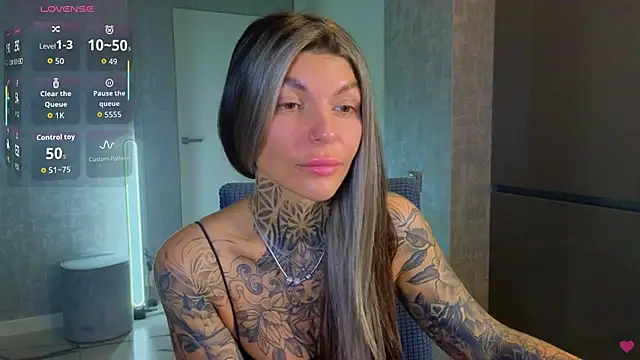 Snapshot of tattooedBabyy chatting on 12, 9, 2025 tattooedBabyy online show from 12, 9, 2025