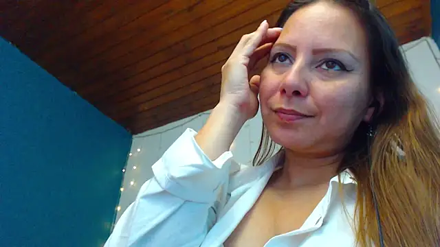 camila delarosa online show from 27, 12, 2024