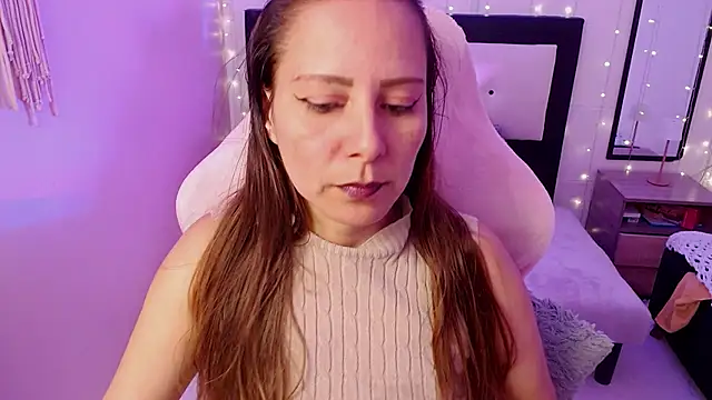 camila delarosa online show from 2, 6, 2026