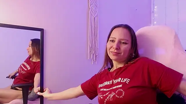 camila delarosa online show from 15, 6, 2026
