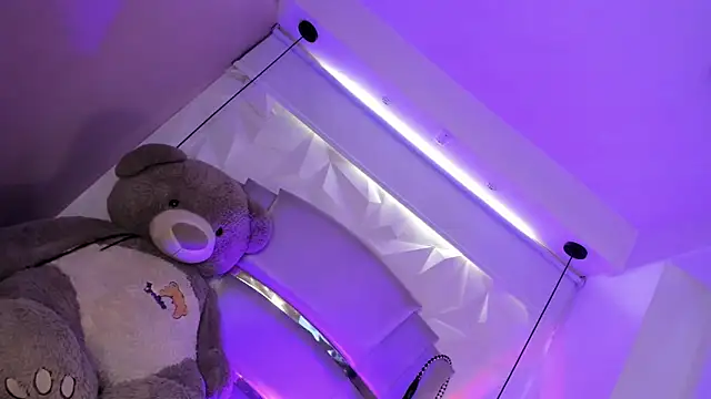 Dalila Thoms online show from 20, 1, 2025