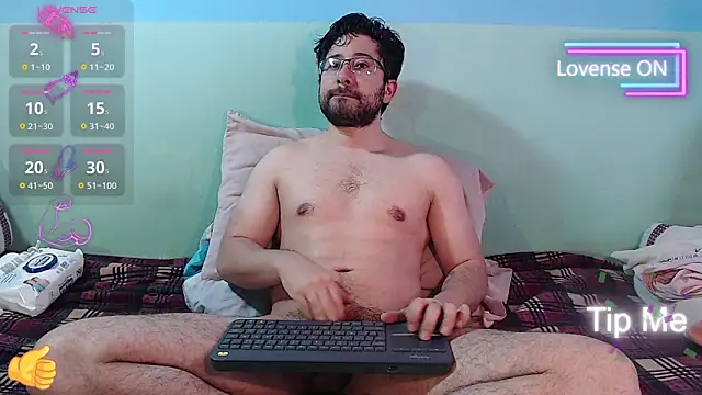 Snapshot of teddy_foster chatting on 14, 5, 2026 teddy foster online show from 14, 5, 2026