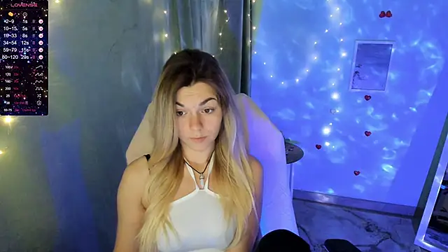 Snapshot of Sweet_me_ chatting on 1, 10, 2025 Sweet me online show from 1, 10, 2025