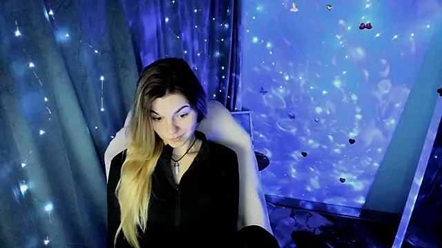 Sweet me  online show from 23, 11, 2025