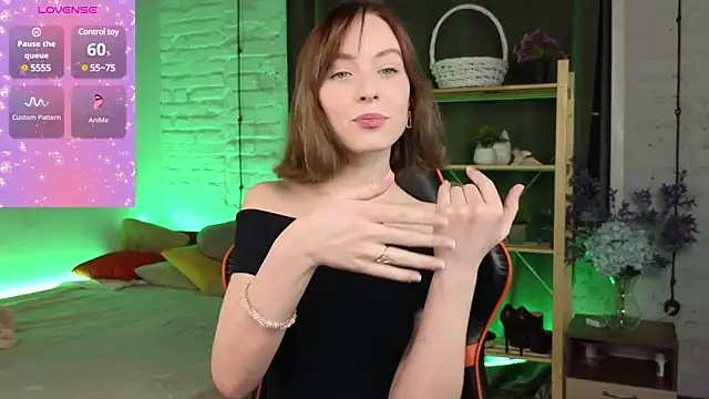 Snapshot of Crayzy_Luv chatting on 15, 1, 2025 Crayzy Luv online show from 15, 1, 2025