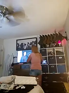 Dixiefaye Pika online show from 15, 3, 2025