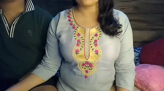 Snapshot of Trezza chatting on 27, 2, 2025 Trezza online show from 27, 2, 2025
